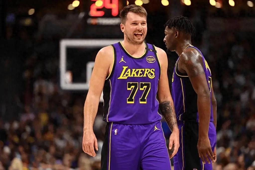 关于赛点之战世锦赛焦点战！费城76人迎战上海海港，血战或上演的信息